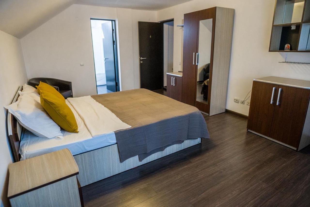 Hotel Pensiunea Xandra Corbi Zewnętrze zdjęcie